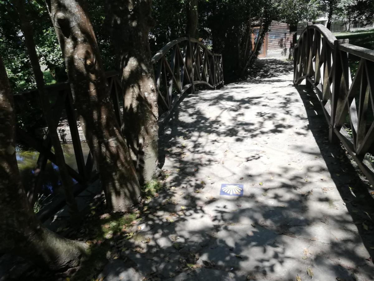 Albergue Camino Real Sigueiro Ngoại thất bức ảnh